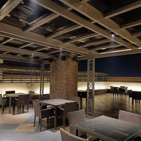 Clarks Inn Express, Dehradún Kültér fotó