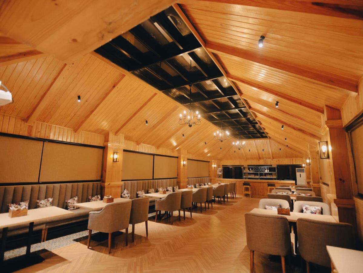 Clarks Inn Express, Dehradún Kültér fotó